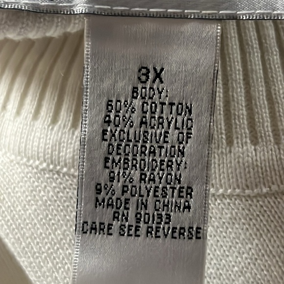 Linea by Louis Dell’olio Embroidered Turtleneck Sweater - Picture 6 of 7